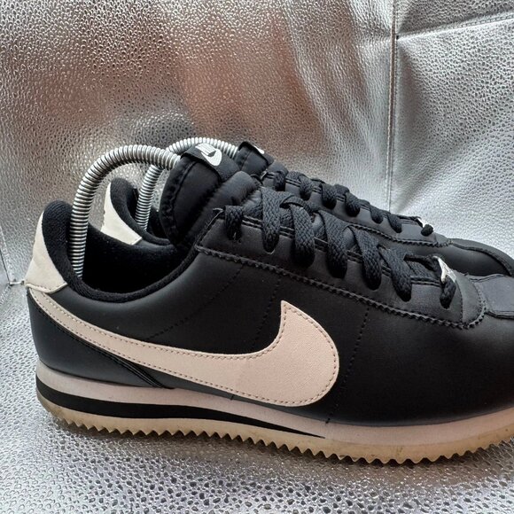 Size 8 - Nike Cortez Basic‎ Leather Black White Low Running Sneakers 819719-012 - Picture 2 of 9